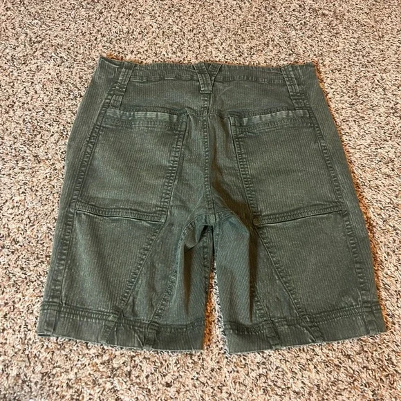 Free People Movement Women's Olive Green Corduroy Shorts Size‎ 10 - Picture 7 of 7